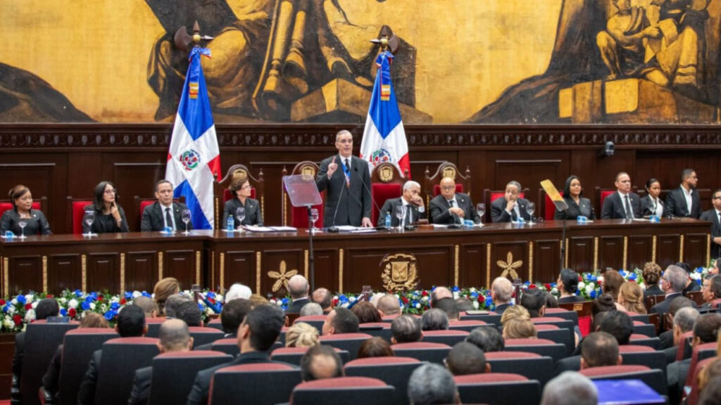 RD es líder regional en la exportación de dispositivos médicos, afirma Abinader