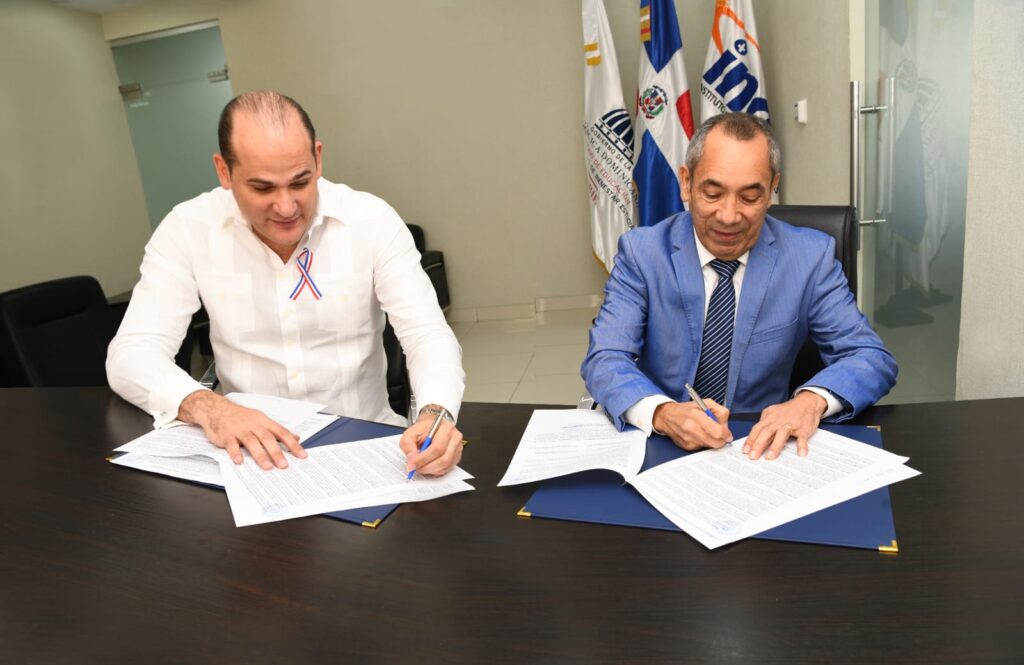 INAVI e INABIE firman acuerdo en beneficio de colaboradores