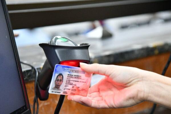 Nueva licencia de conducir se emitirá al público desde el 2 de marzo