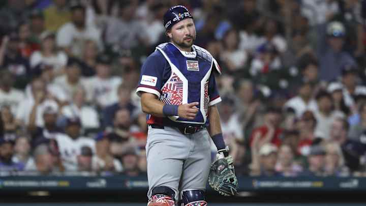 Cal Raleigh vuelve a rechazar saludo, esta vez de un compañero de los Marineros