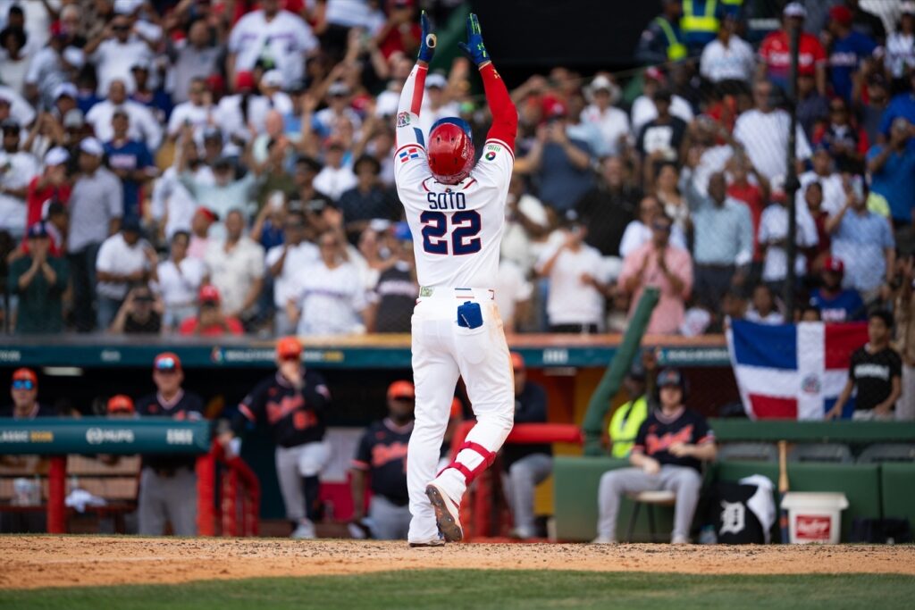 Juan Soto vuelve a encender el Quisqueya y RD empata ante Detroit antes de viajar a Miami
