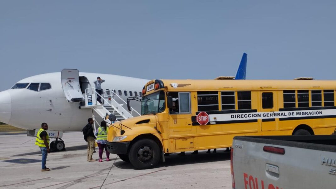 Deportan desde Estados Unidos a 63 dominicanos tras cumplir condenas por delitos federales