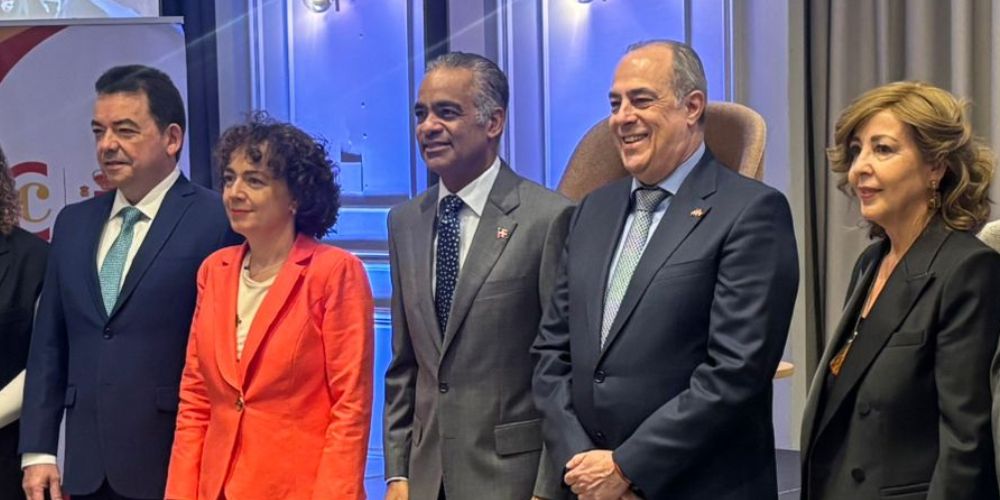 Joel Santos destaca que sector energético capta más del 20 % de la inversión extranjera en República Dominicana