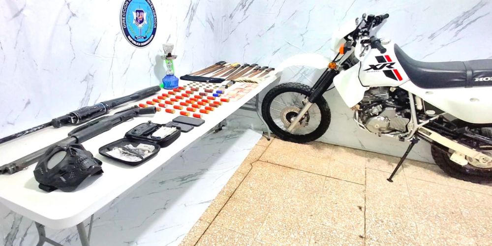 Policía Nacional desmantela presunta banda dedicada al robo de motocicletas en Villa Riva