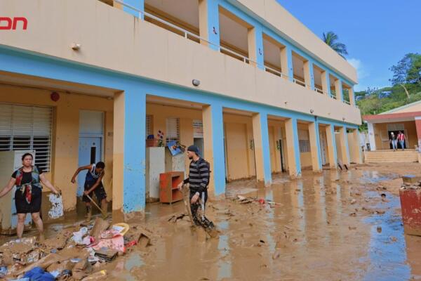 Infraestructura Escolar trabaja en rehabilitar escuelas afectadas por inundaciones
