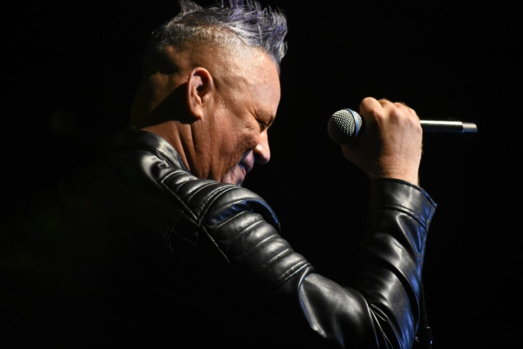 ALJADAQUI presenta “El Que Se Enamora Pierde”