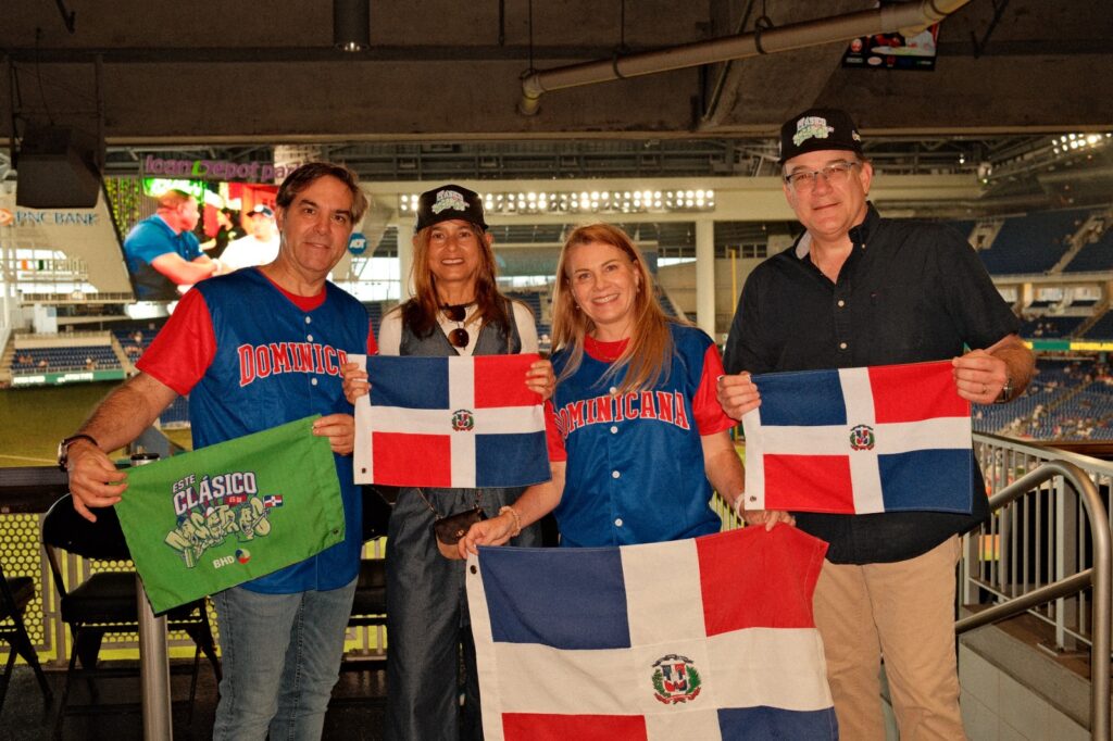 Más de 200 clientes BHD disfrutan del Clásico Mundial de Béisbol 2026