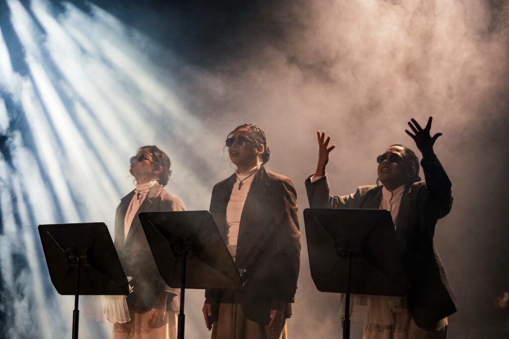 Teatro Rodante de Bellas Artes dio inicio al Mes del Teatro con una brillante puesta en escena de “Aquí a la sombra, Salomé”