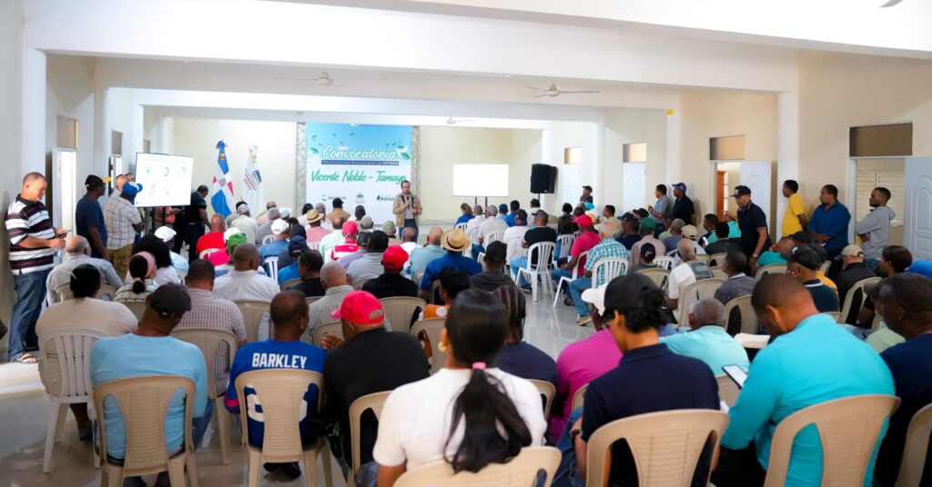 TNR y Banco Agrícola anuncian inversión de RD$10 millones para modernizar riego en Vicente Noble y Tamayo