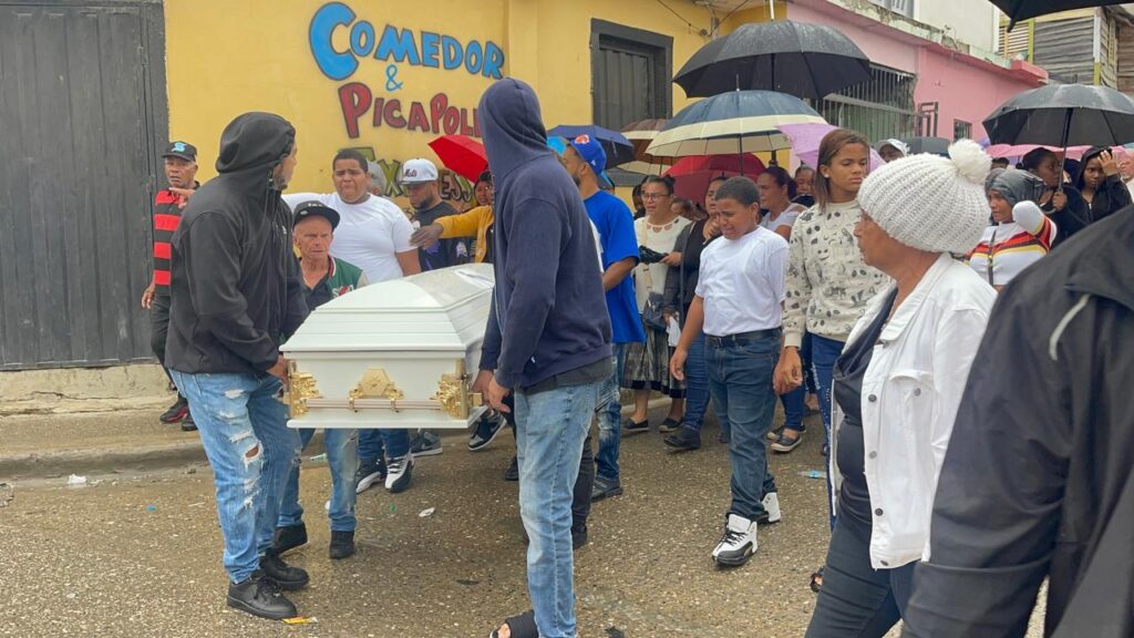 Muere carpintero tras ser embestido por un tractor en Navarrete; familia exige justicia