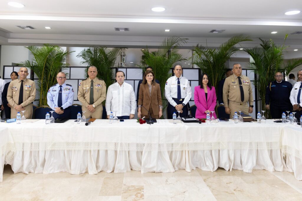 Raquel Peña encabeza jornada de evaluación del Plan de Seguridad Ciudadana