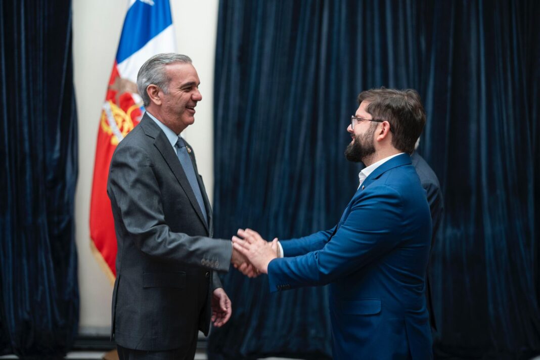 Presidente Abinader ofrece saludo protocolar a su homólogo de Chile, Gabriel Boric