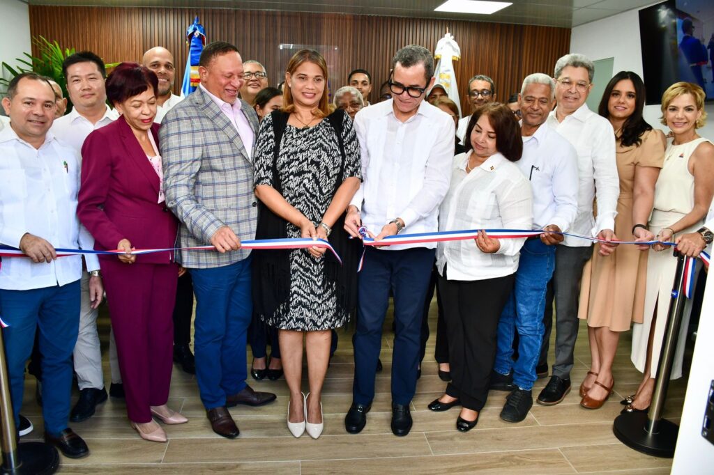 Ministro de Trabajo inaugura nueva Oficina Local de Trabajo en La Romana