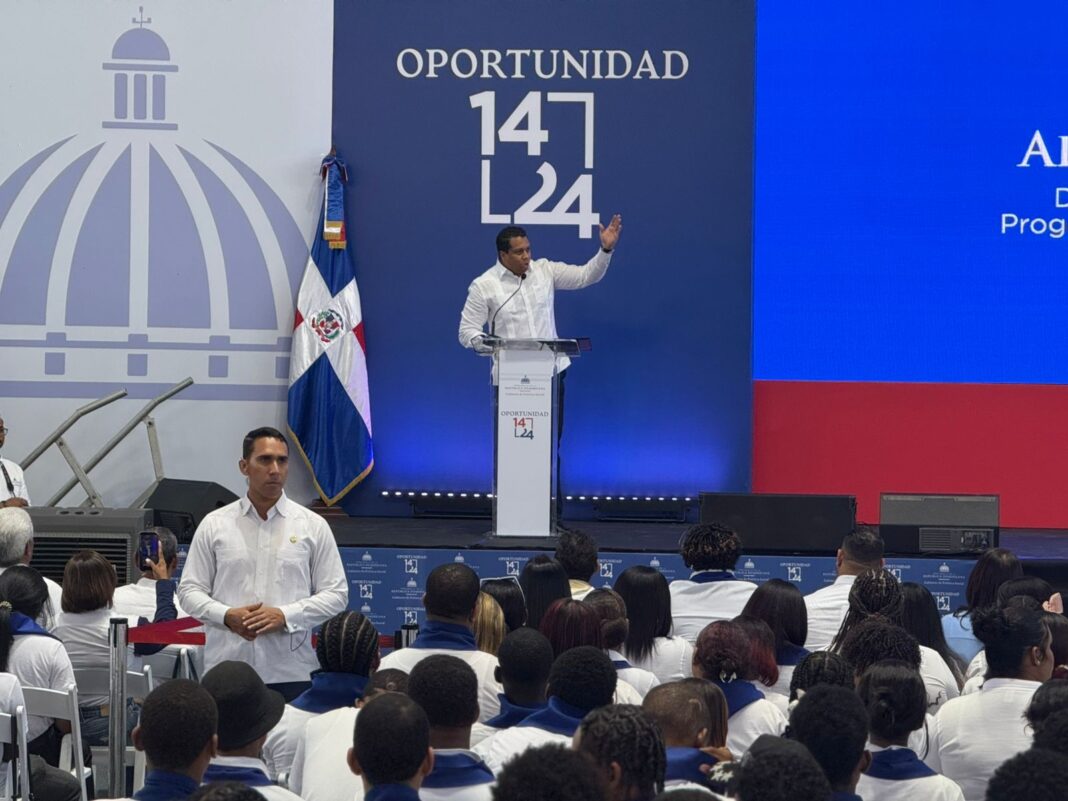 Alex Mordán destaca impacto del programa Oportunidad 14-24 en jóvenes vulnerables de RD