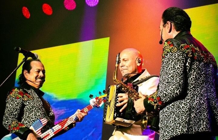 El Prodigio se destaca en concierto Tigres del Norte en SD