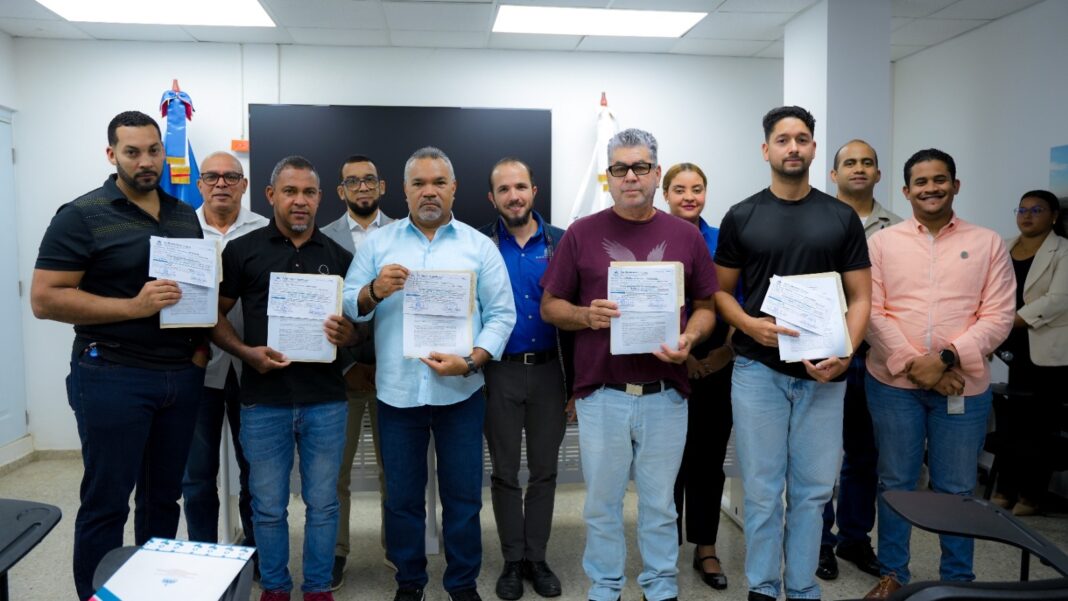 Productores reciben 90 certificados de bonificación para modernizar sistemas de riego