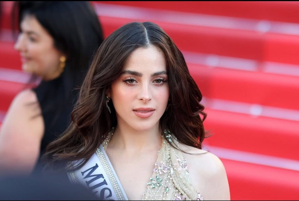 Fátima Bosch, Miss Universo 2025 deslumbra en su debut en Cannes