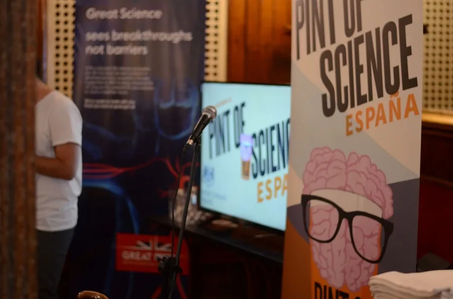 La ciencia vuelve a colarse en los bares, empieza la undécima edición de «Pint of Science»