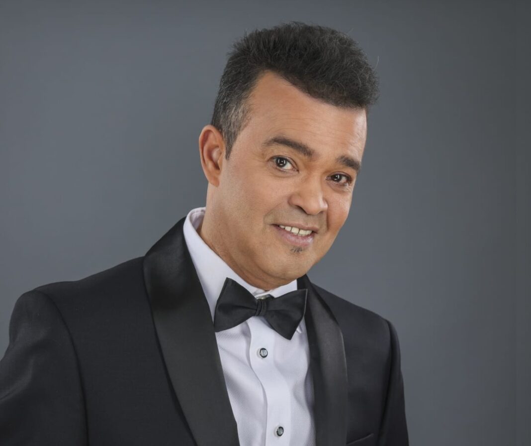 Equipo de Alex Bueno confirma que el artista se encuentra en cuidados intensivos