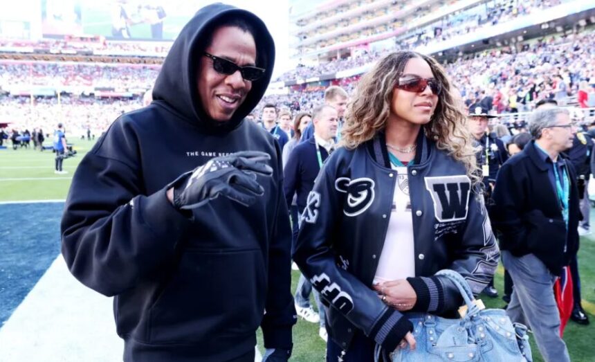 Beyonce corta pelo de Jay Z en el Yankee Stadium por el 30 aniversario de «Reasonable Doubt»