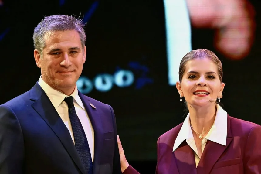 Presidenta de Costa Rica destituye a su canciller por participar en reunión con Trump sin informarle