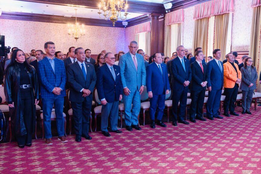 Abinader destaca avances de Meta RD 2036 y reducción de la pobreza al 17 %