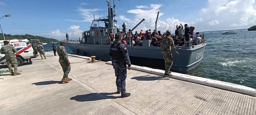 Sobrevivientes de viaje ilegal a Puerto Rico llegan a Samaná tras naufragio