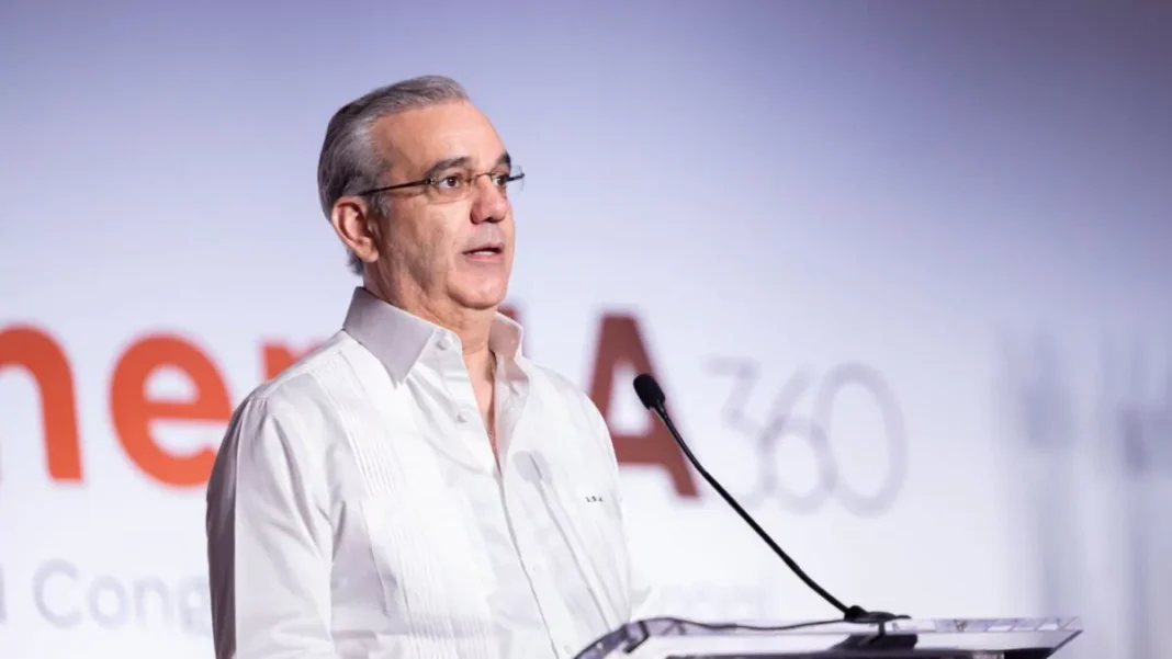 Abinader convoca al PMI República Dominicana a construir el marco normativo para los proyectos del Estado