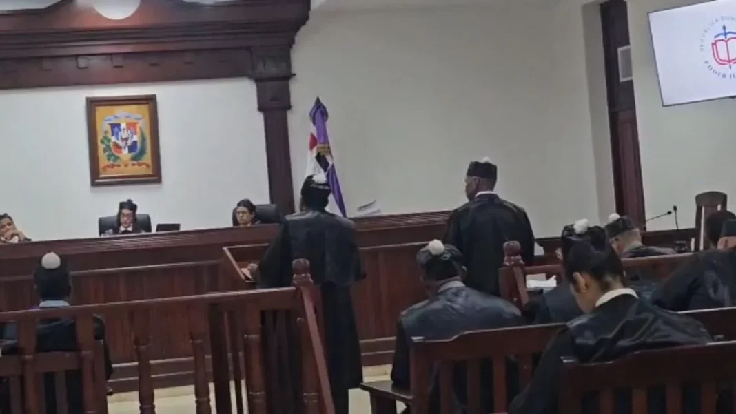 Tribunal acoge incidente de la defensa y aplaza juicio contra Jean Alain Rodríguez